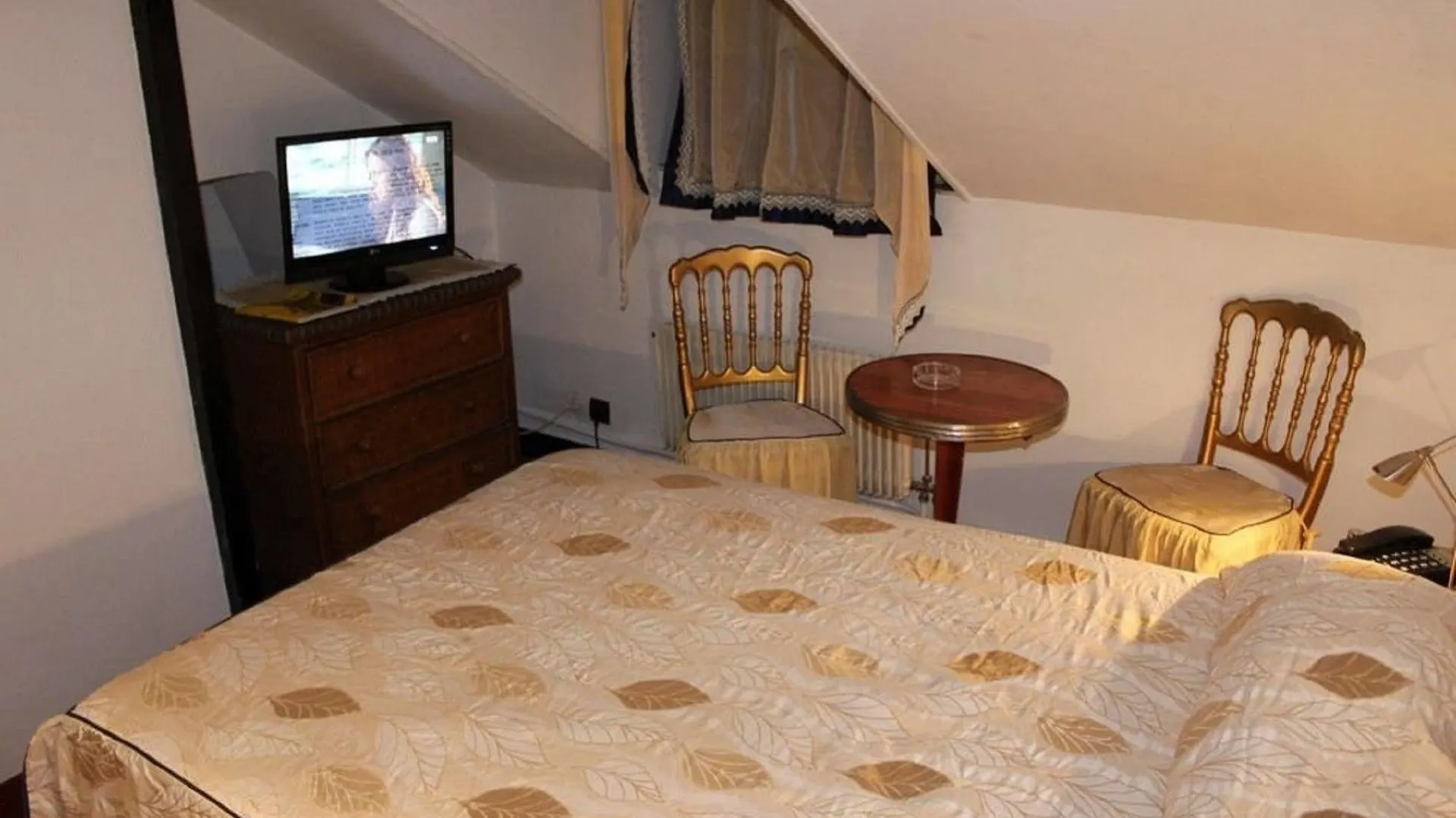 Grand Du Bel Air Szálloda Párizs